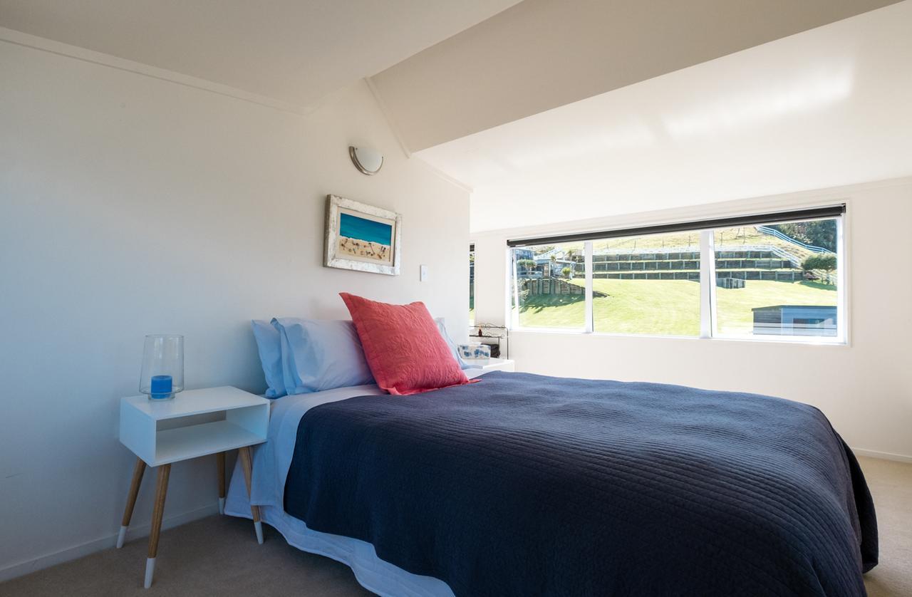 Вилла Waiheke Waters Edge Omiha Экстерьер фото